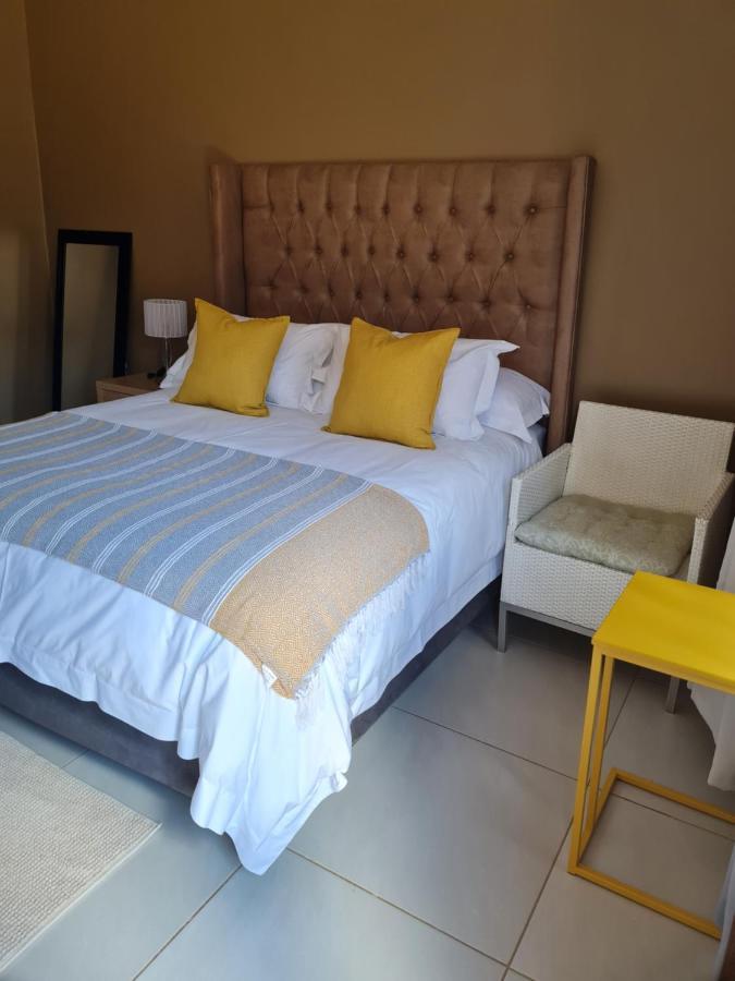 Village Kulture - Guest House Rustenburg Exterior foto